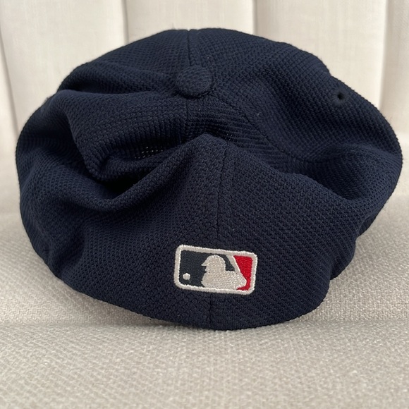MLB | Atlanta Braves New Era 3930 flex fit hat - Picture 3 of 3